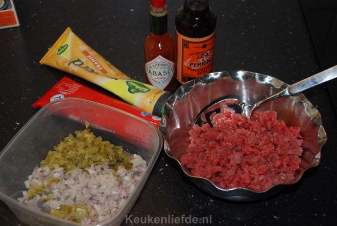 Zelf filet americain of steak tartare maken