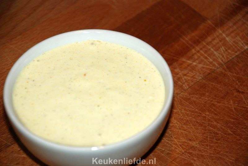 Kerriesaus (snel basisrecept)