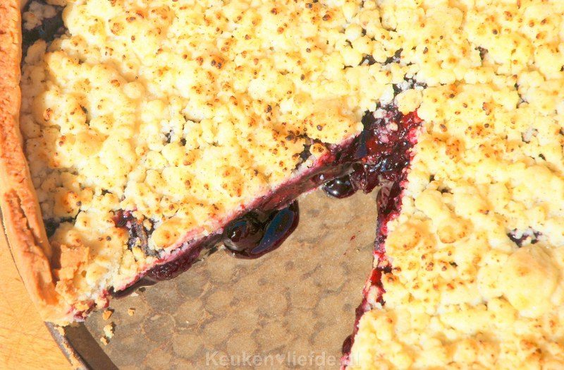 Amerikaanse kersenkruimeltaart