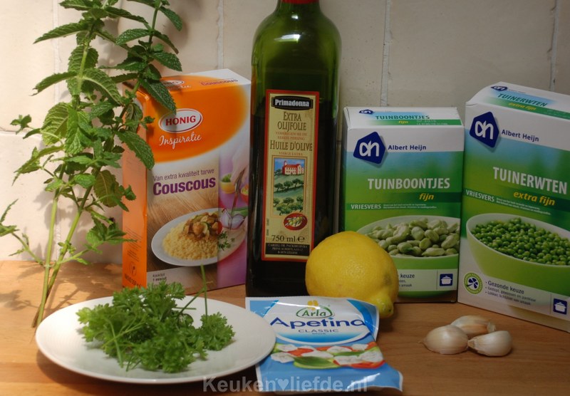 Couscoussalade met tuinbonen, munt en feta Couscoussalade met tuinbonen, munt en feta