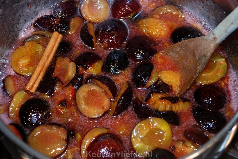 Pruimenjam met kaneel