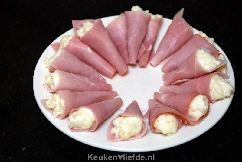 Hamhoorntjes met ananas-gemberroom