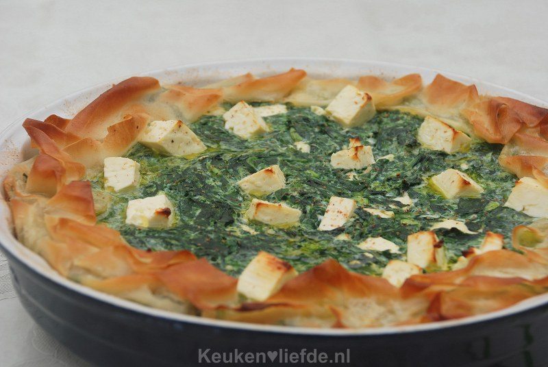 Griekse spinazie-feta taart (Spanakopita)