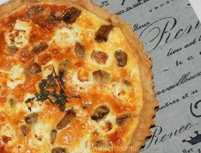 Gekarameliseerde knoflooktaart van Ottolenghi