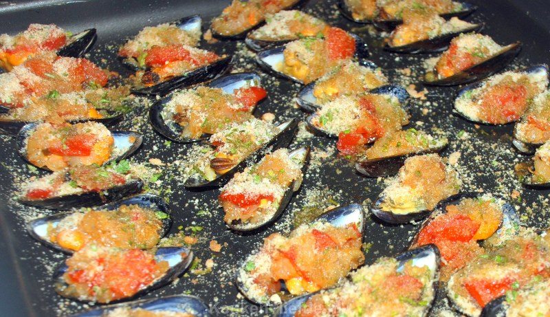Gegratineerde mosselen met krokant paneerlaagje