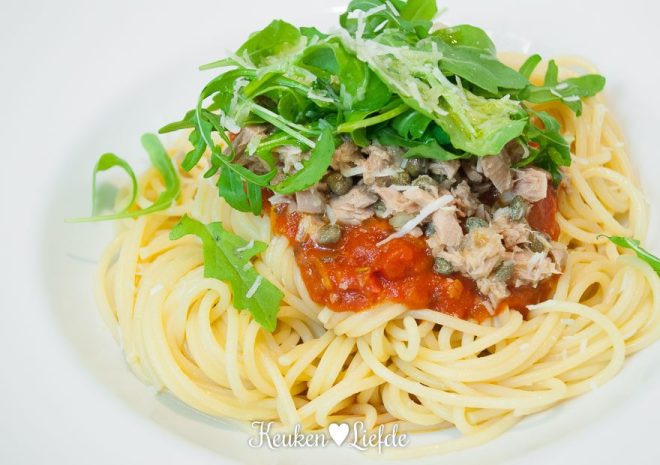 Budget koken: spaghetti met tonijnsaus