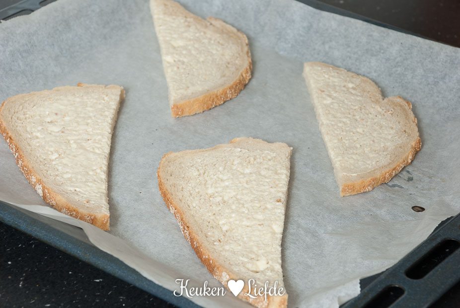 Lurpak - oventosti met gehakt en paprik