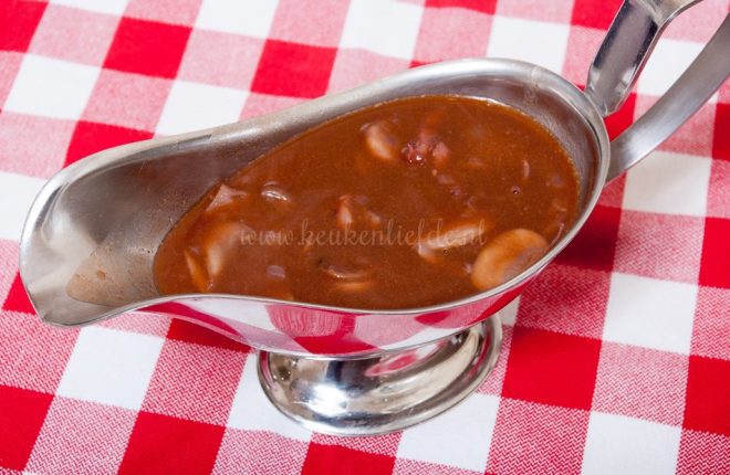 Basis koken: jachtsaus (of jägersaus)