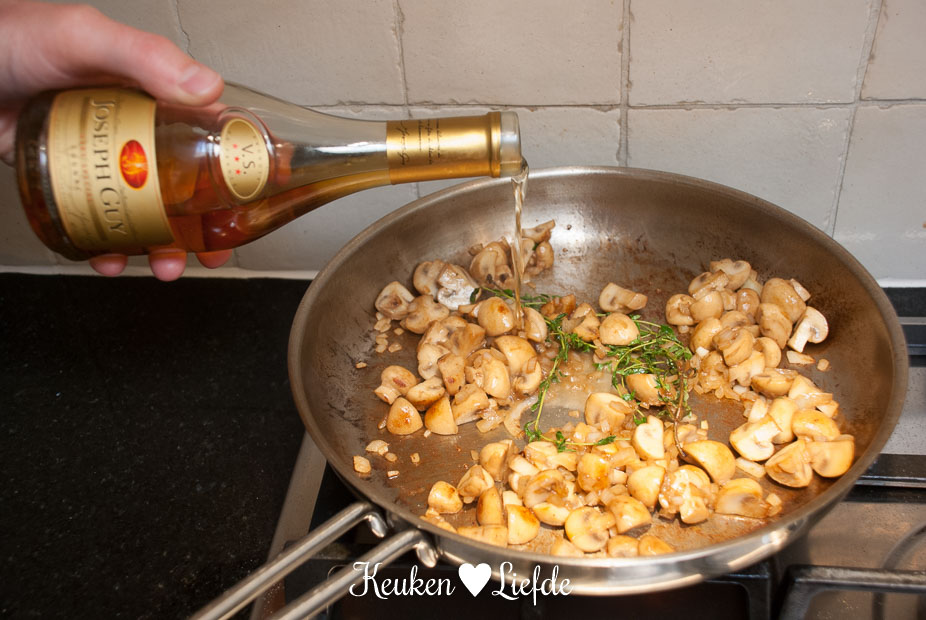 Varkenshaas medaillons met champignonroomsaus