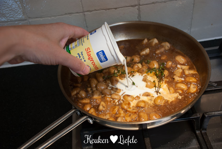 Varkenshaas medaillons met champignonroomsaus