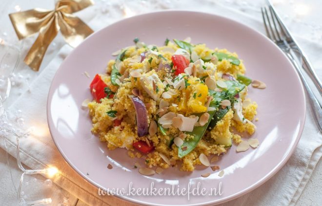 Vega kerst: couscous met kerrie en warme feta