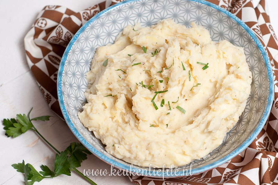 Aardappel knolselderijpuree