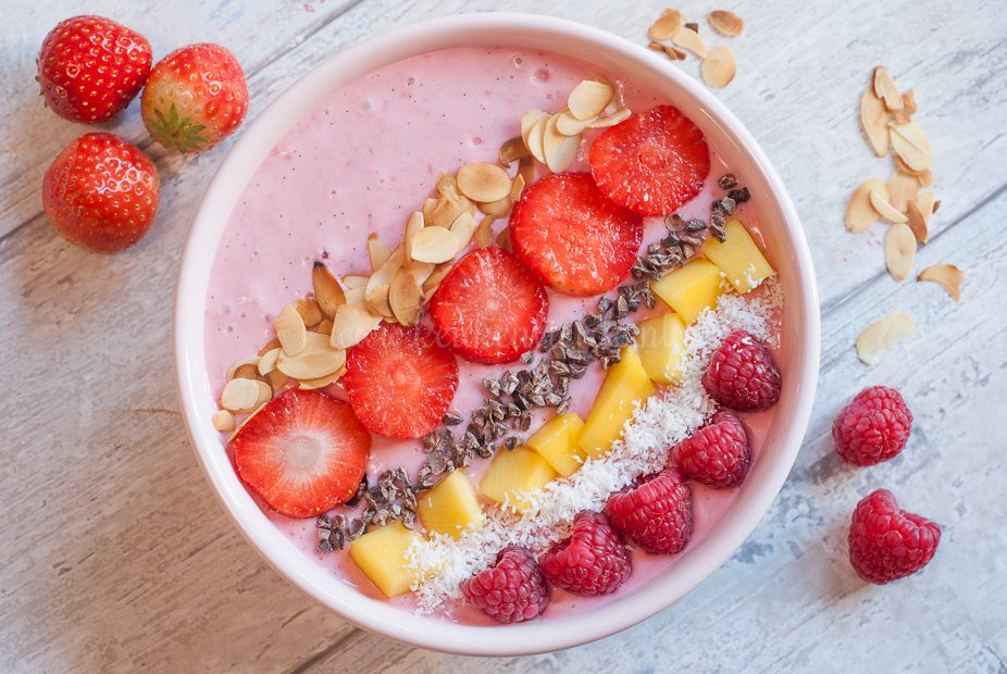 Smoothie bowl met aardbei en framboos