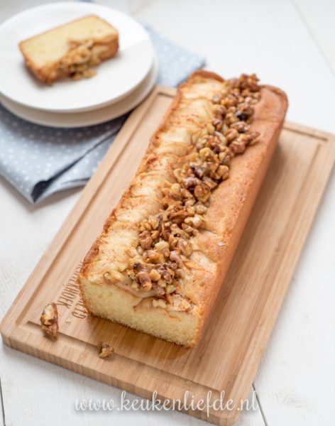 Appelcake met walnoten