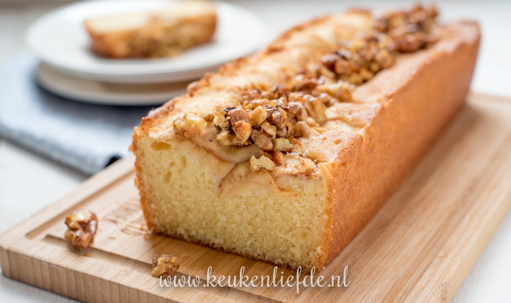 Appelcake met walnoten