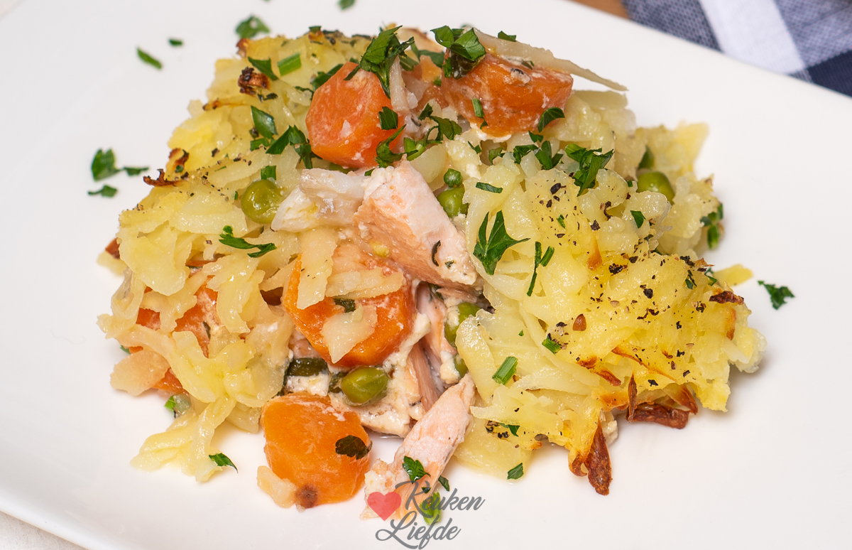 Rösti-ovenschotel met vis en wortel Rösti-ovenschotel met vis en wortel