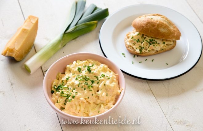 Eiersalade met prei, oude kaas en mosterd