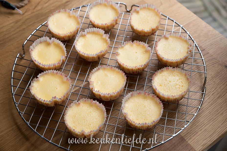 Cheesecake cupcakes met paasnestje