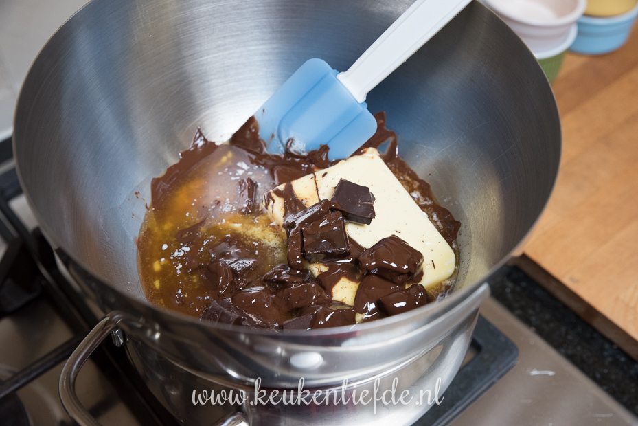 Brownie met ganache en paaseitjes