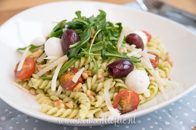 Pasta pesto