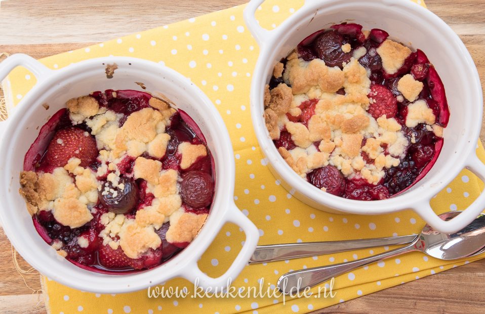 Rood fruit crumble (met kookfilmpje!)
