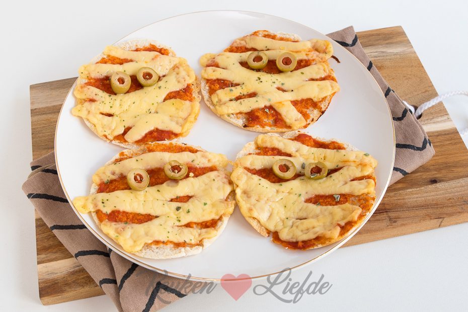 Pita pizza mummie