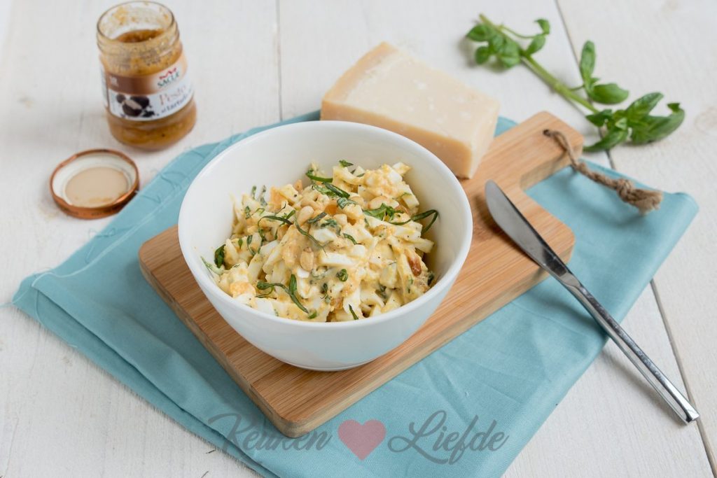 Eiersalade met truffel en parmezaan