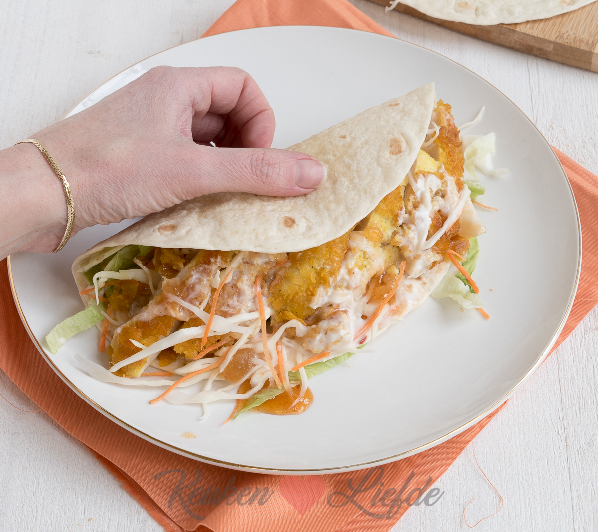 Wrap met krokante kip en mangochutney