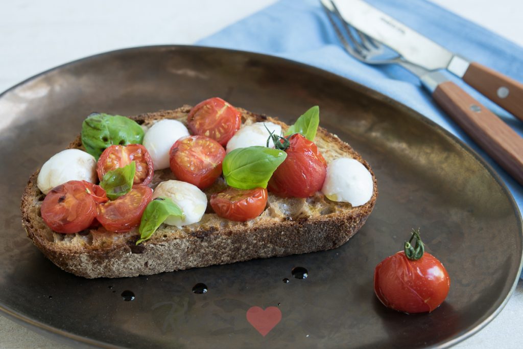 Caprese toast