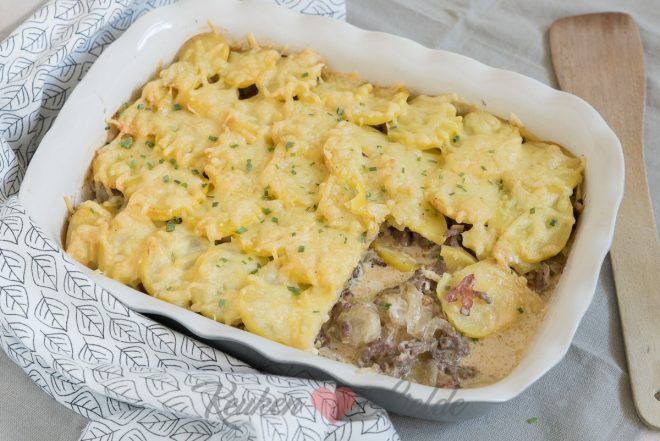 Witlof-ovenschotel met spekjes en roomsaus