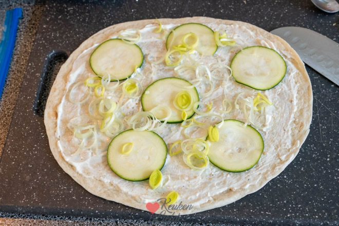 Beleg met de groenten en ham