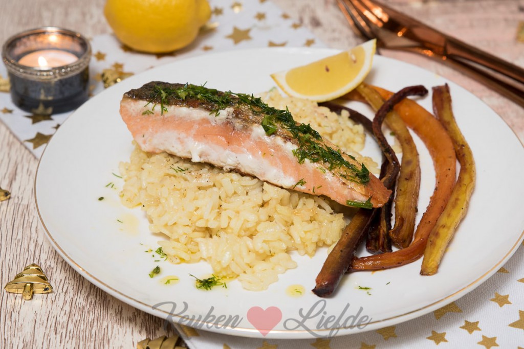 Citroenrisotto met gekarameliseerde wortel en gebakken zalm