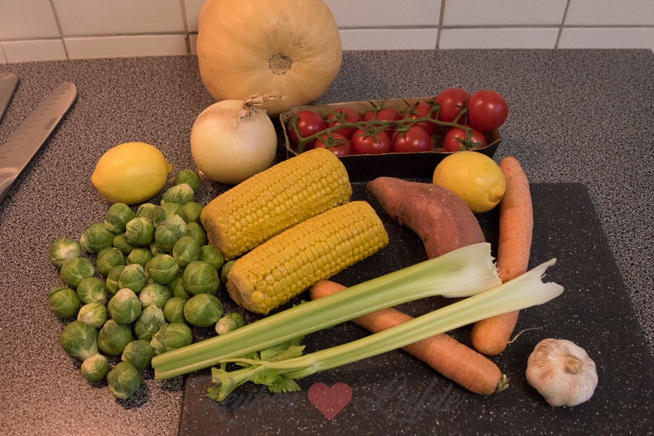 Hele kip uit de oven met wintergroenten