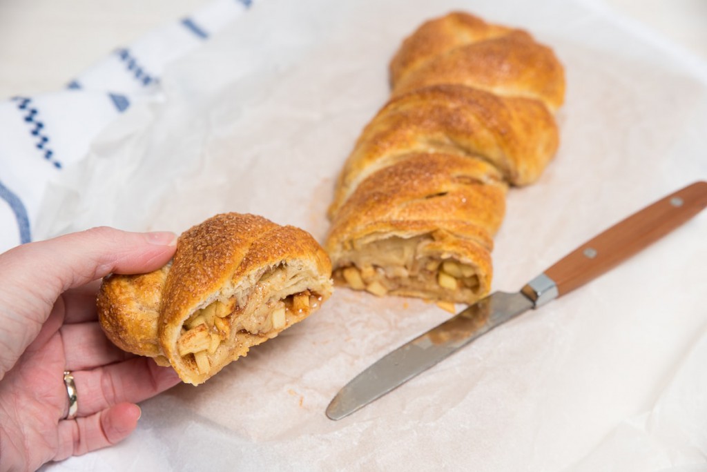 Croissantbrood met appel en kaneel