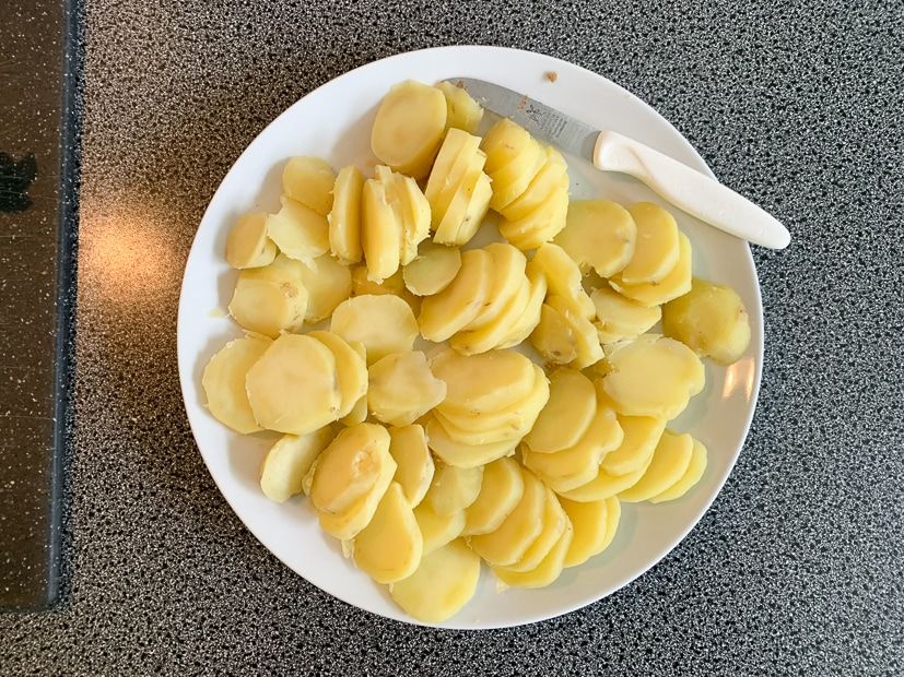 Witlofovenschotel met gehakt en kaassaus