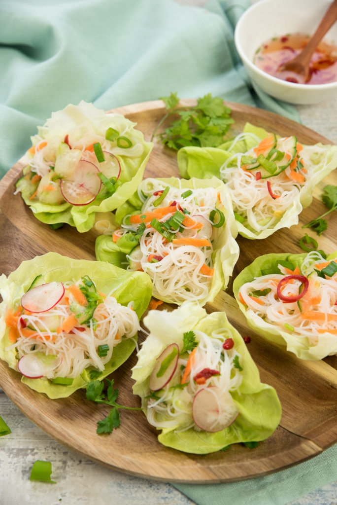 Slaschuitjes met Thaise glasnoedelsalade Slaschuitjes met Thaise glasnoedelsalade