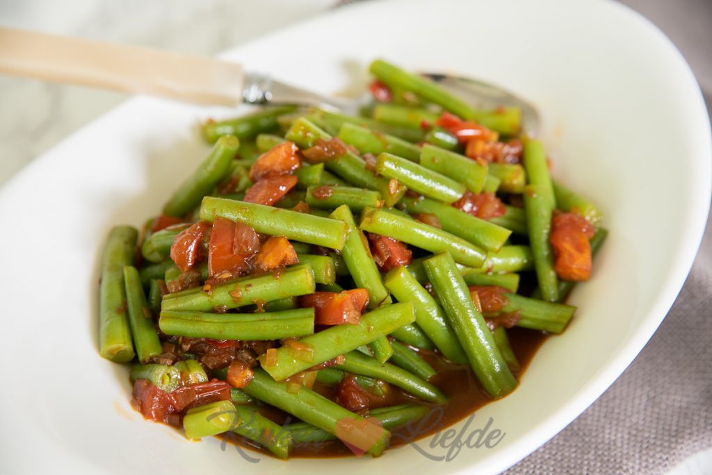 Toemis boontjes (in bouillon gestoofde sperziebonen)