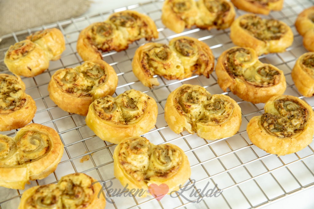 Kaasvlinders met pesto