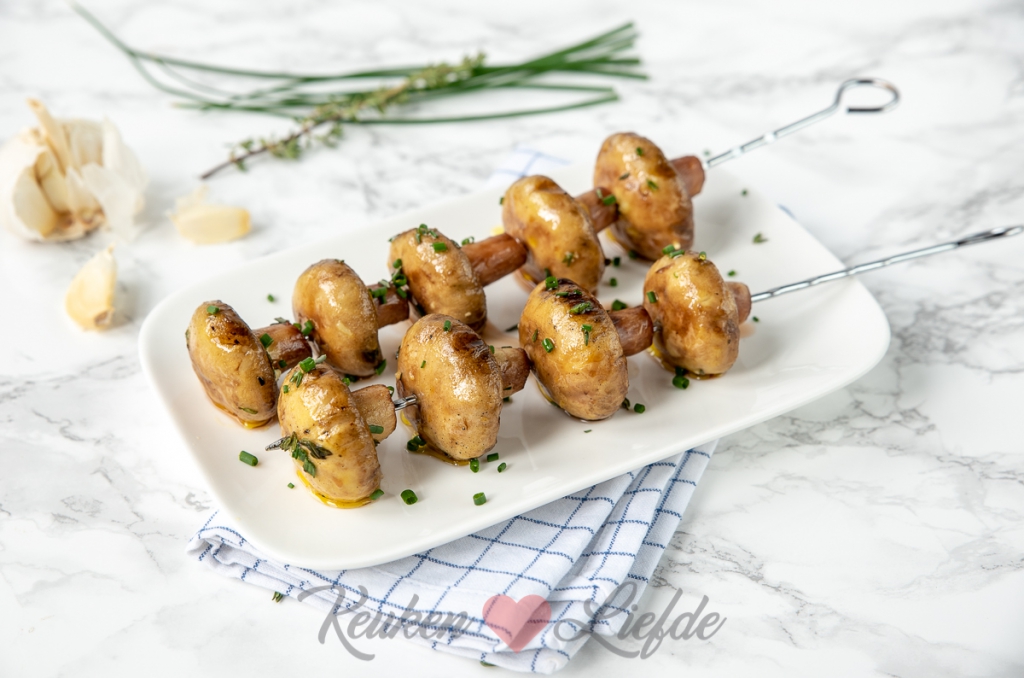 Champignon spies Champignon spies