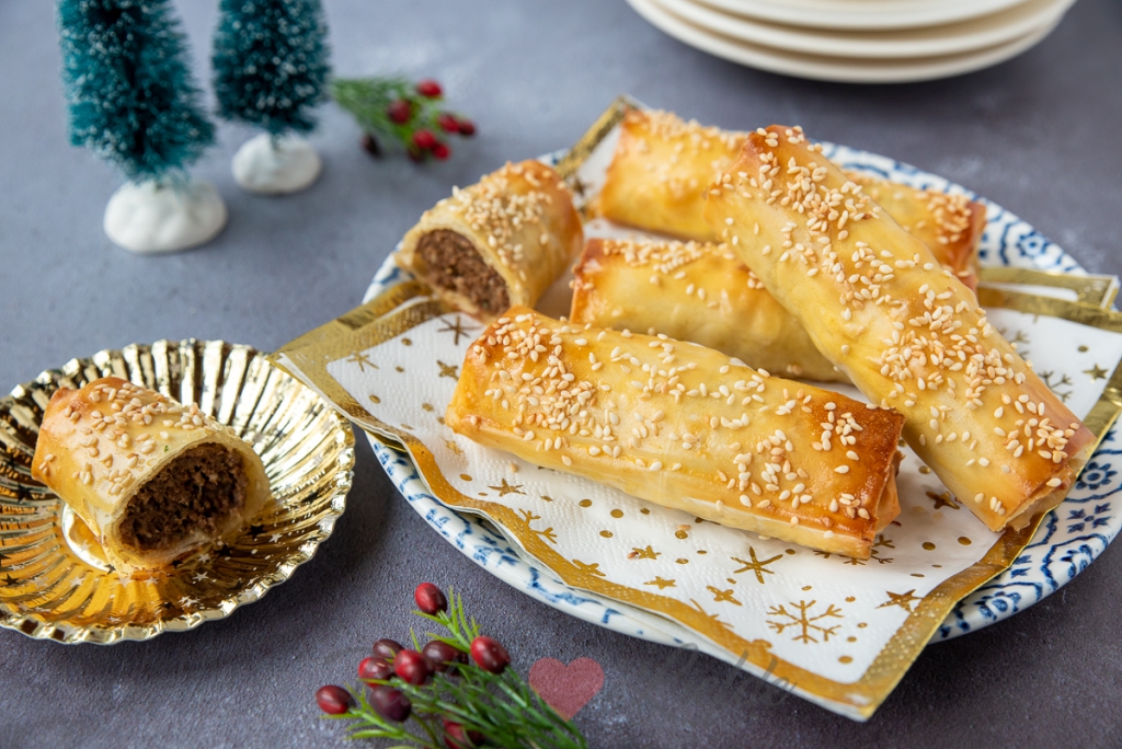 Filodeegrolletjes met gehakt Filodeegrolletjes met gehakt
