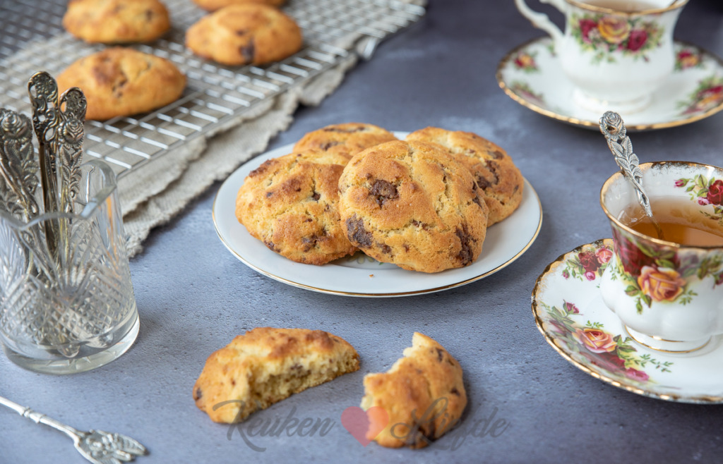 Chocolate chip cookies