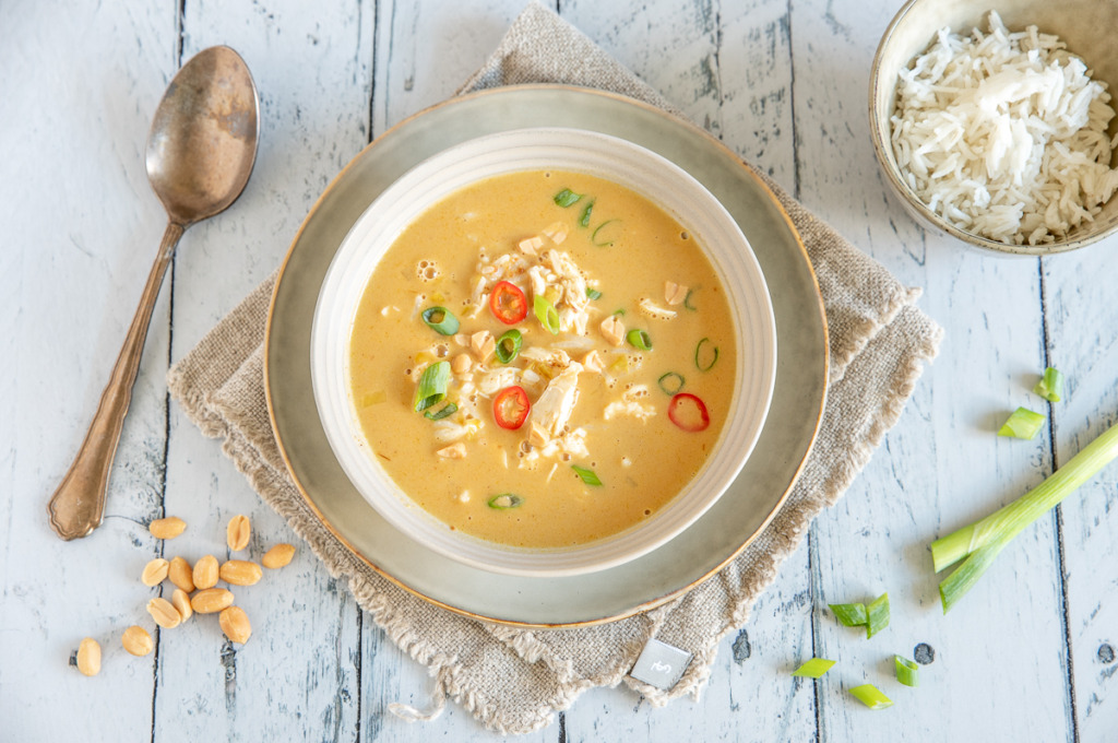 Surinaamse pindasoep