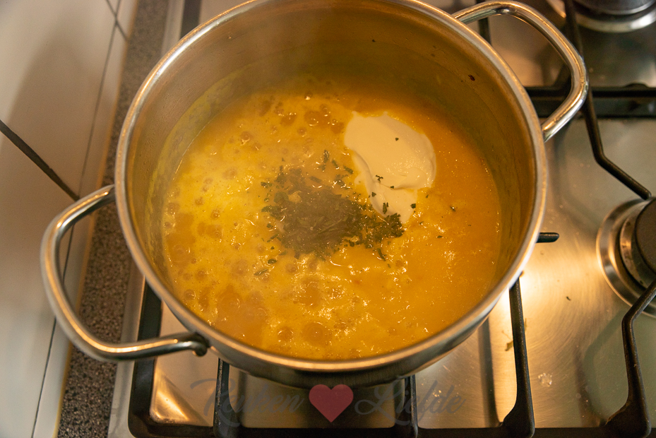 Pasta met romige pompoensaus