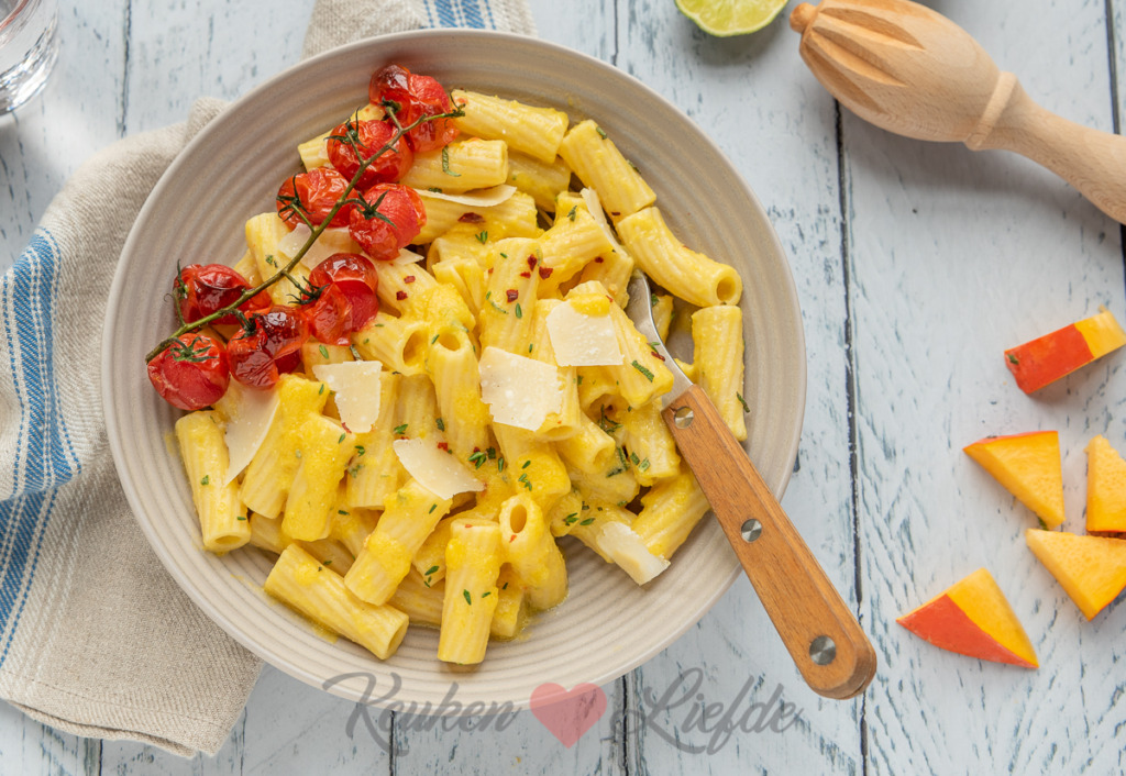 Pasta met romige pompoensaus
