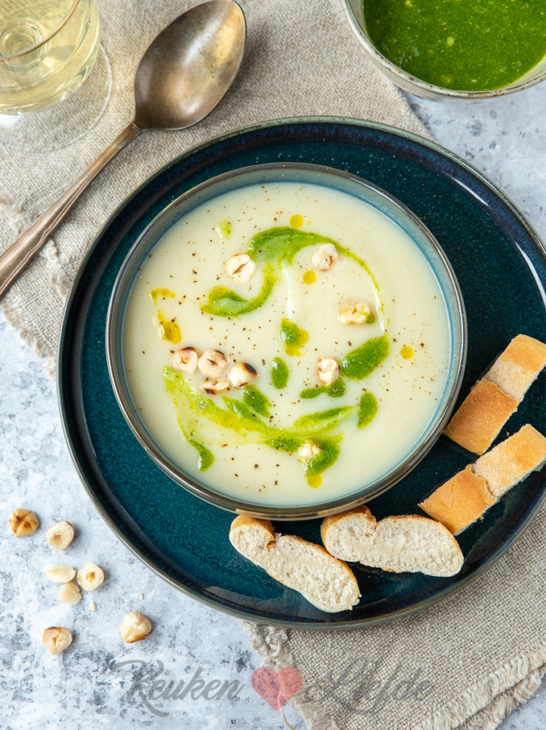 Knolselderijsoep met hazelnootpesto Knolselderijsoep met hazelnootpesto