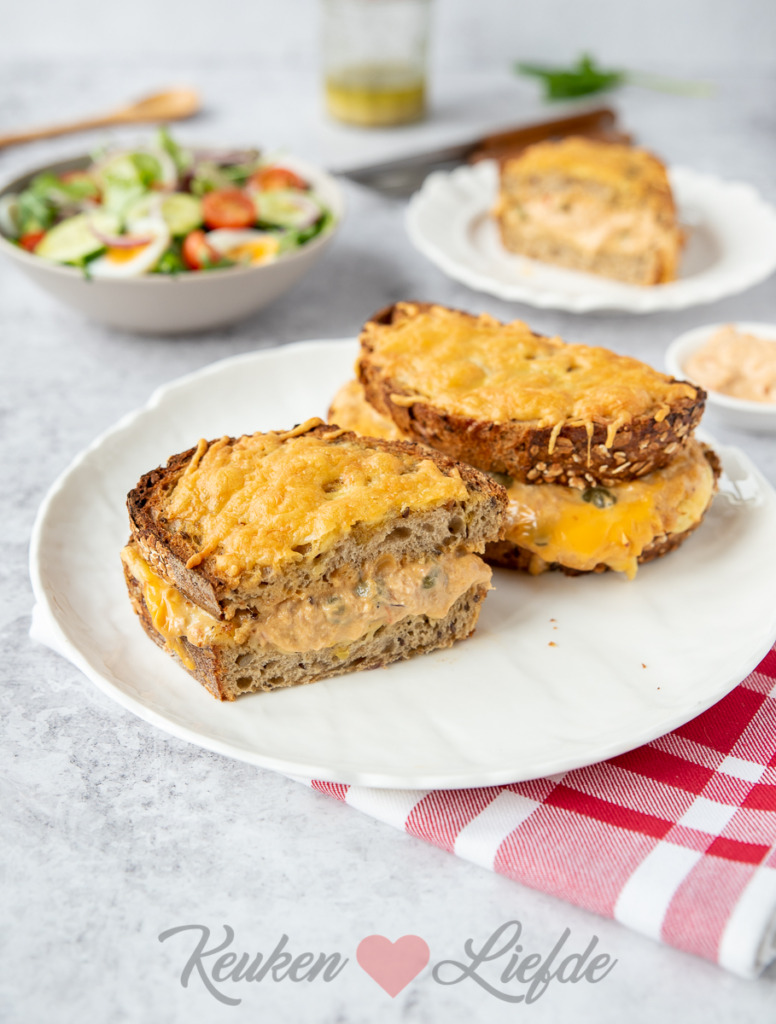 Pittige tuna melt tosti Pittige tuna melt tosti