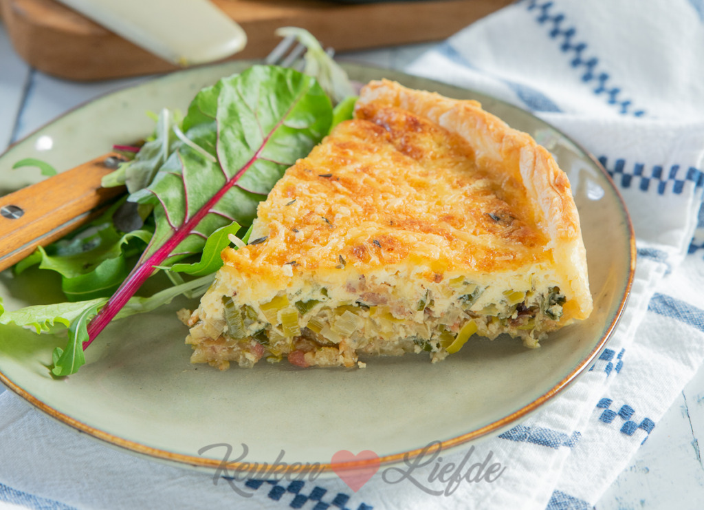 Hartige taart met prei en spek