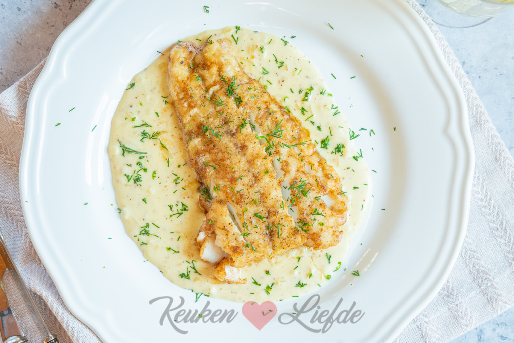 Gebakken kabeljauw met mosterdsaus