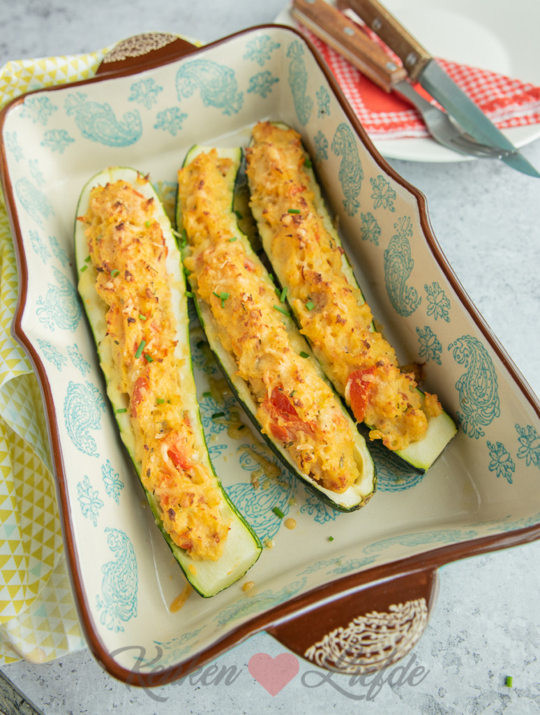 Gevulde courgette met aardappelpuree Gevulde courgette met aardappelpuree
