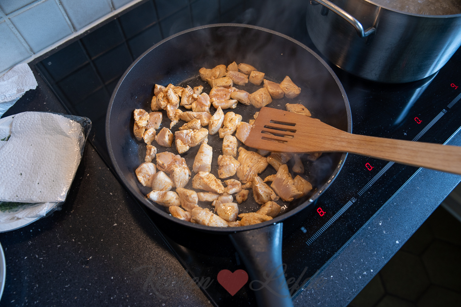 Romige pasta met kip en pompoen
